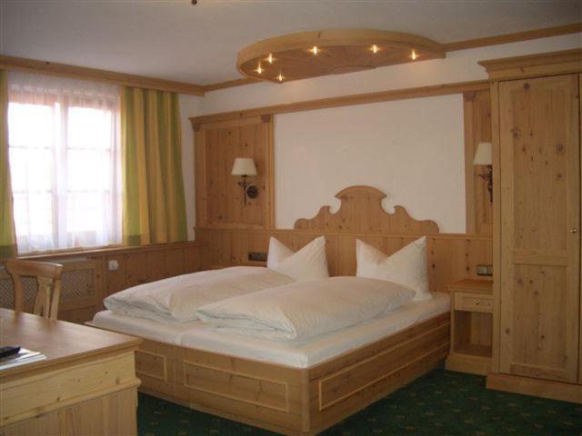Gasthof & Hotel Jaegerwirt Aufhofen Room photo